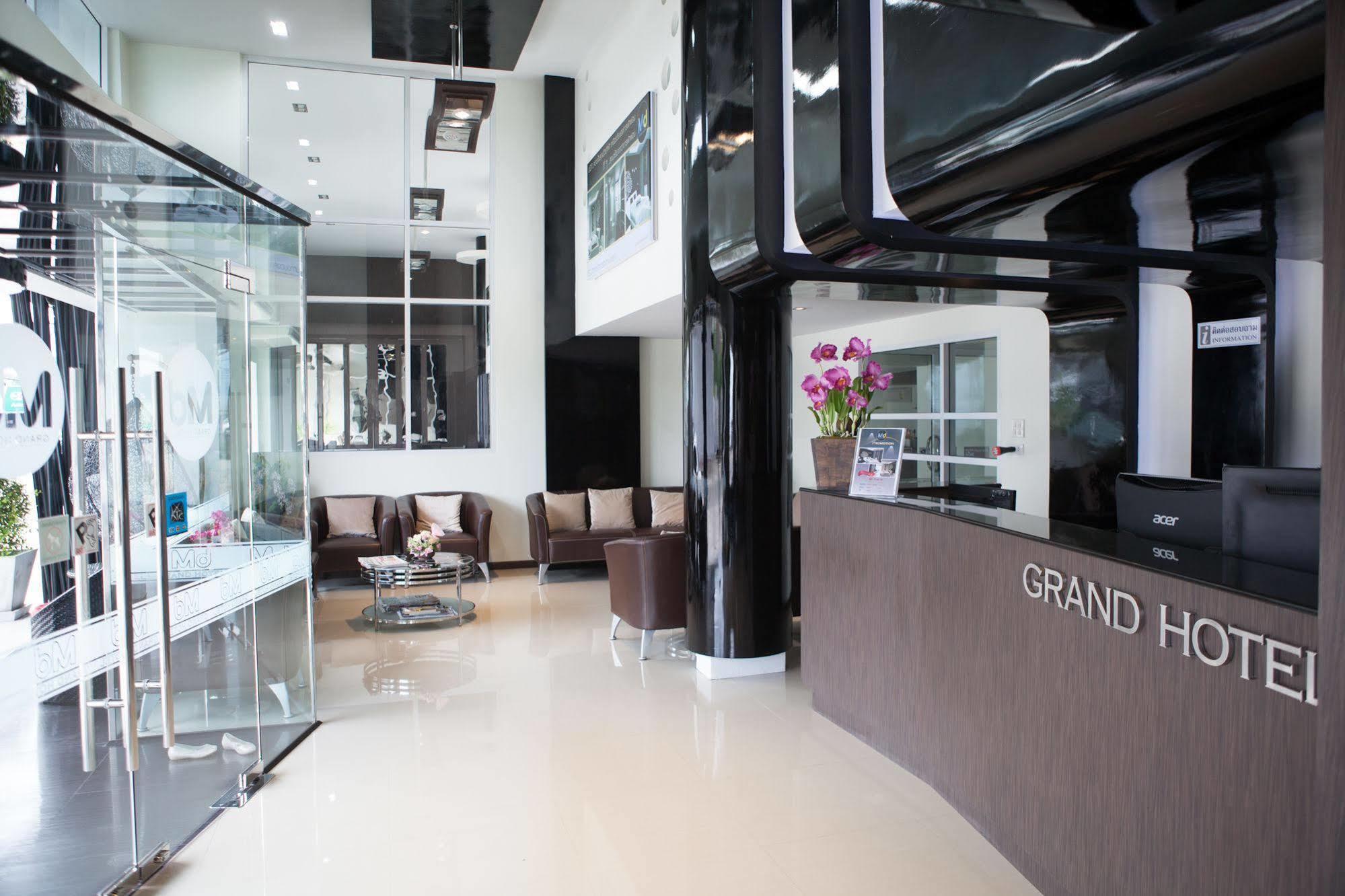 Md Grand Hotel Nakhon Накхонситхаммарат Экстерьер фото